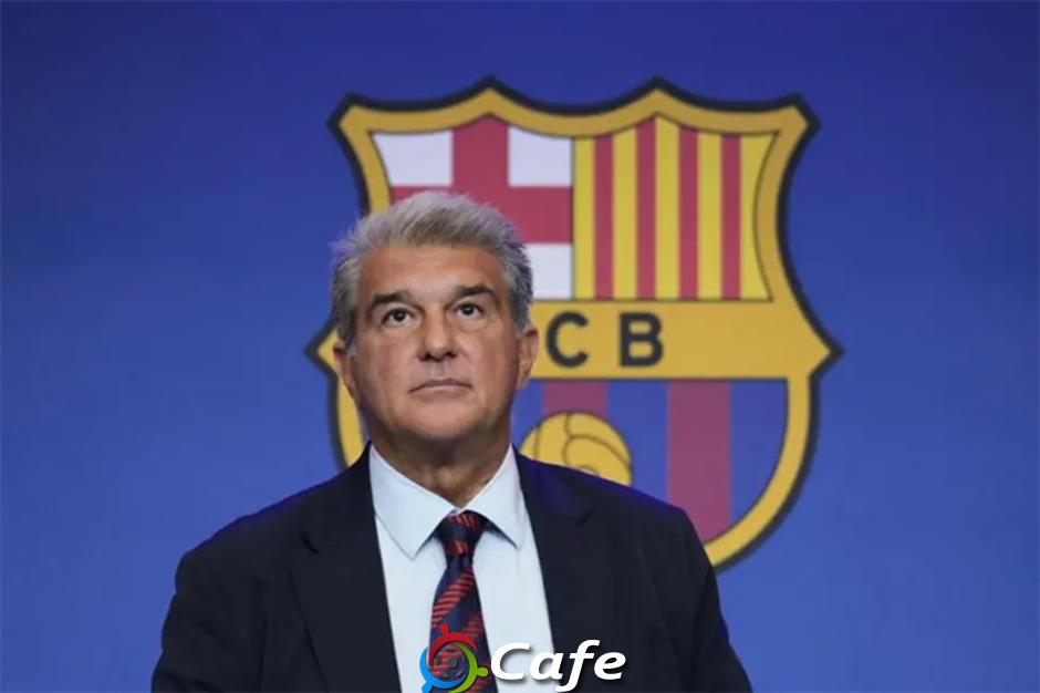 Barca tiếp tục nhận thêm lệnh trừng phạt từ UEFA