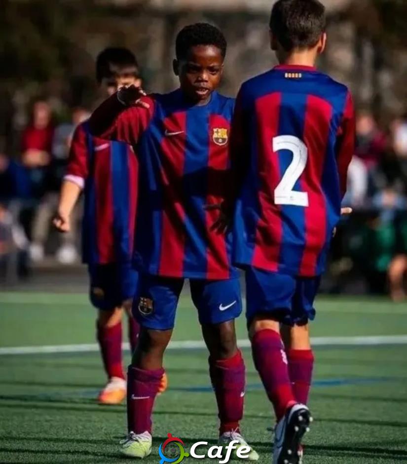Barca trình làng thần đồng mang tên 'định mệnh', tiềm năng còn hơn cả Yamal