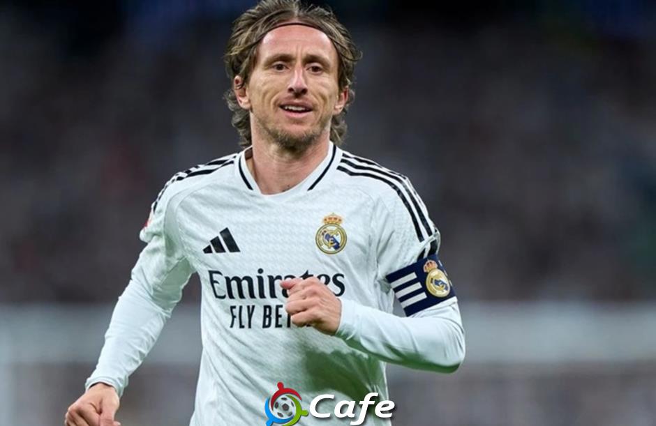 Đã đến lúc Real Madrid tìm mua tiền vệ cho Xabi Alonso