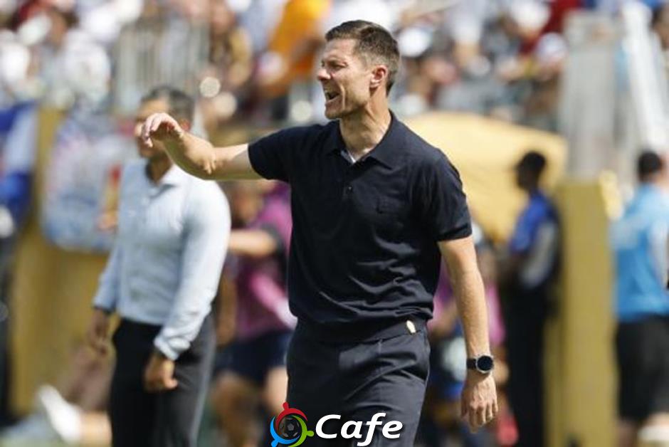Đang có một Real Madrid... 'rất Barca'