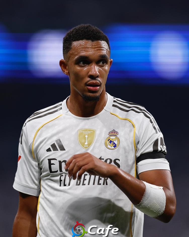 Dani Carvajal trở lại, Trent Alexander-Arnold lo ngại