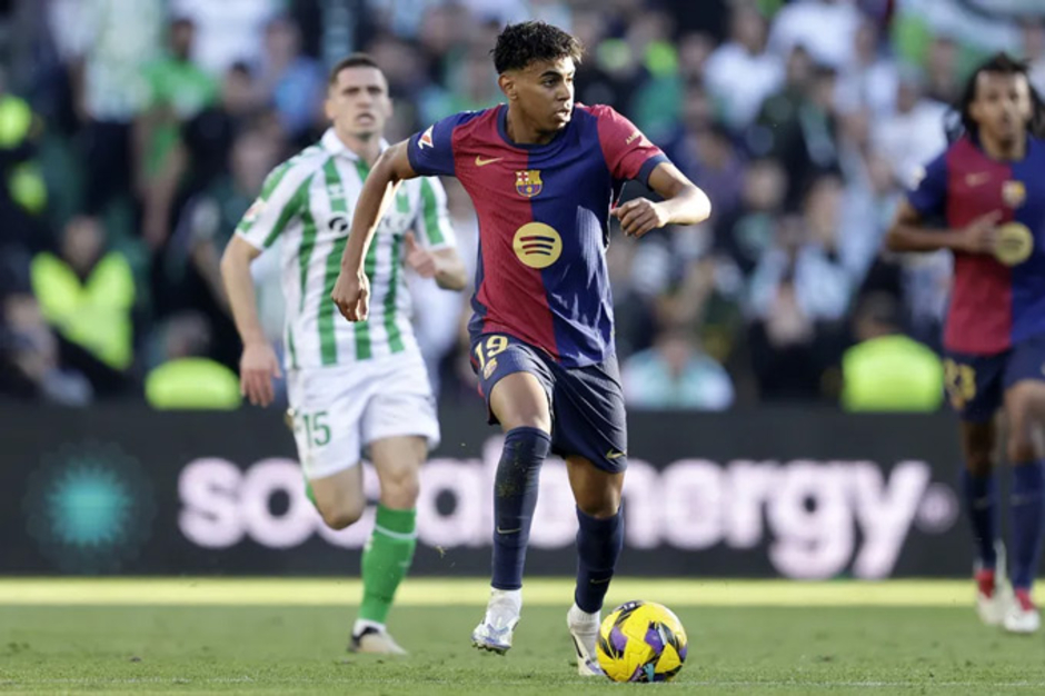 Flick thừa nhận Barca hòa Betis là đúng