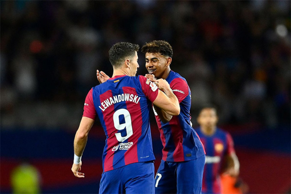 Hàng công biến ảo khó lường của Barca