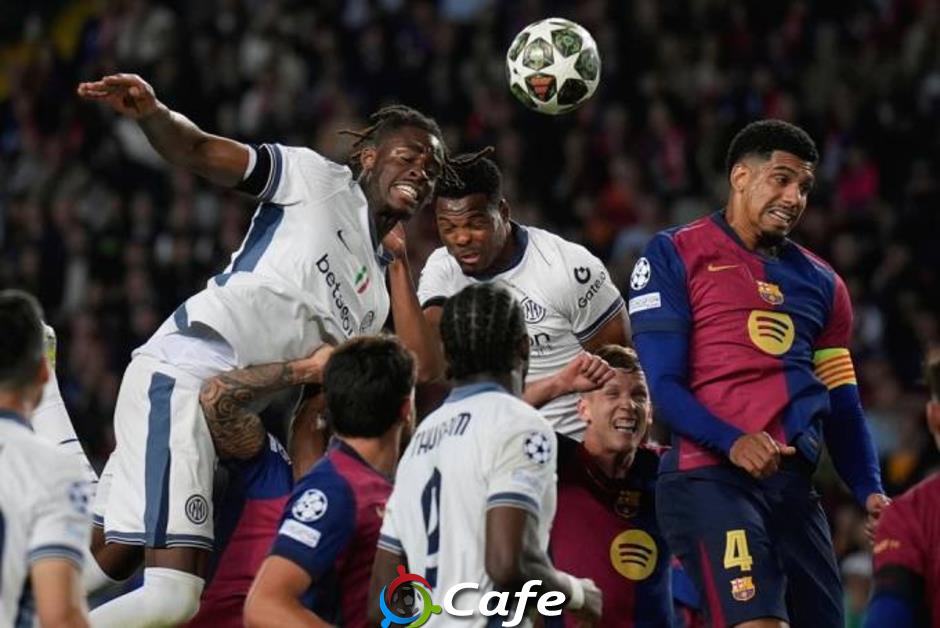 Hàng thủ Barca ‘rách nát’, Eric Garcia bỗng trở thành ‘cứu tinh’