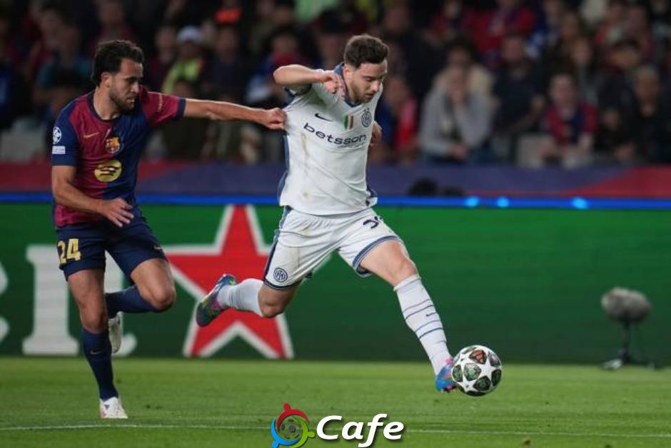 Hàng thủ Barca ‘rách nát’, Eric Garcia bỗng trở thành ‘cứu tinh’