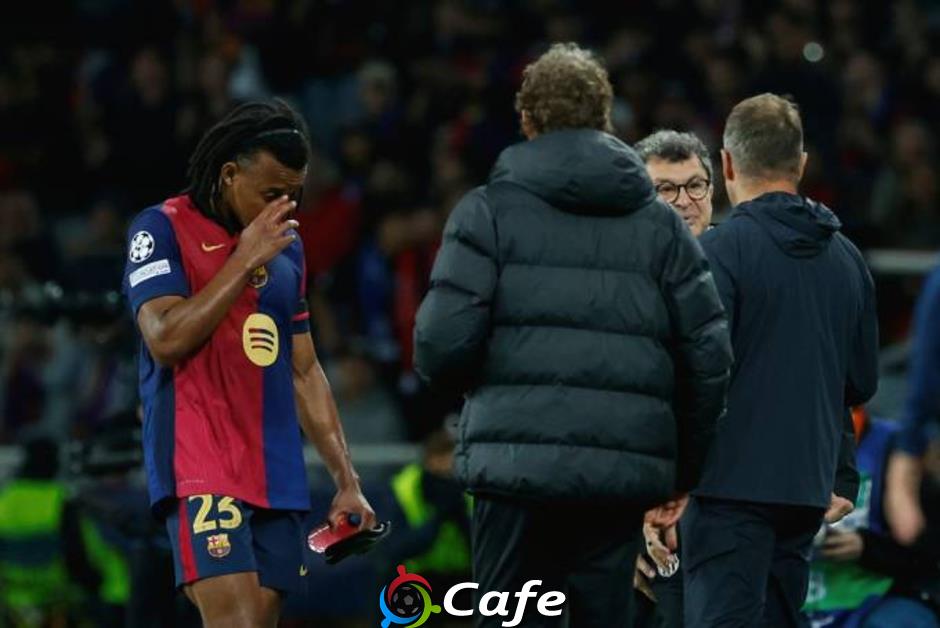Hàng thủ Barca ‘rách nát’, Eric Garcia bỗng trở thành ‘cứu tinh’