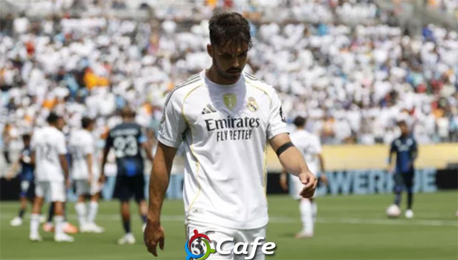 HLV Xabi Alonso quay cuồng vì Real chỗ thừa, chỗ thiếu