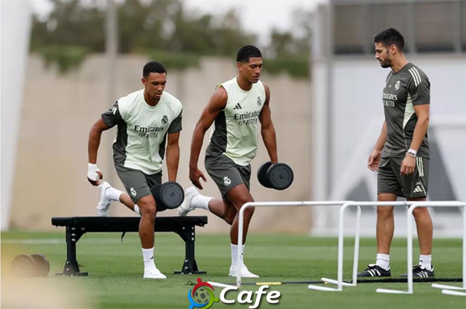 Jude Bellingham trở lại, HLV Alonso đau đầu với bài toán tuyến giữa