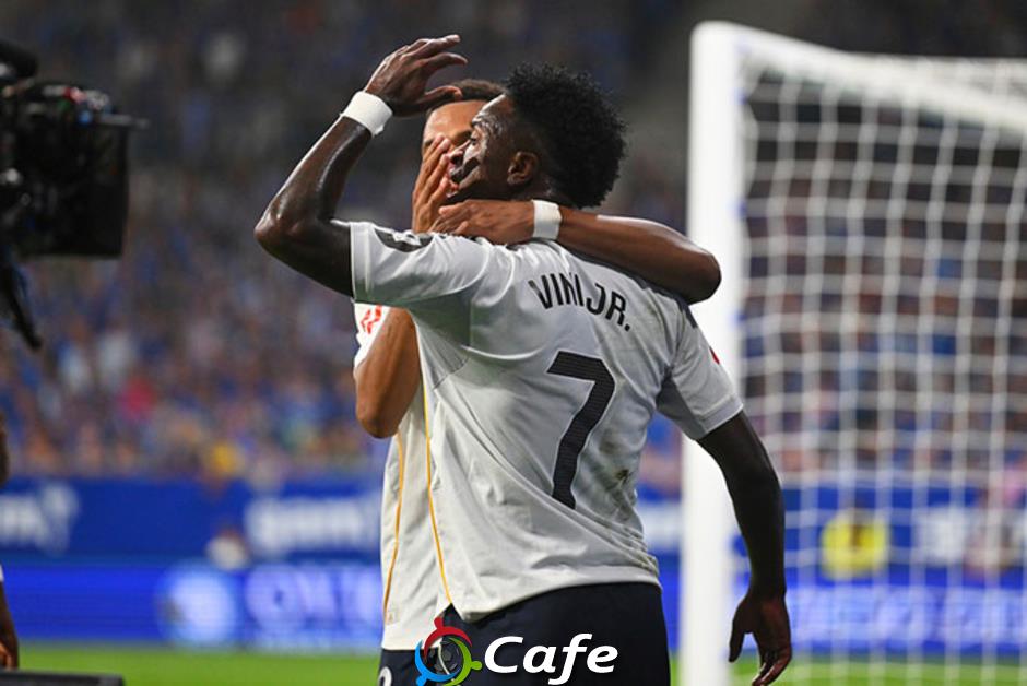 Kylian Mbappe bật chế độ hủy diệt từ rất sớm