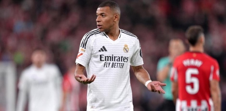 Kylian Mbappe đang khoác áo Real Madrid là ‘hàng fake’?