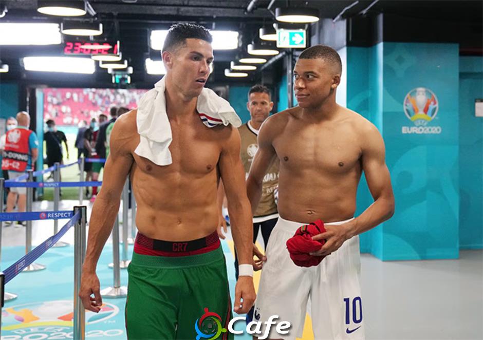 Kylian Mbappe: ‘Messi là độc nhất vô nhị’