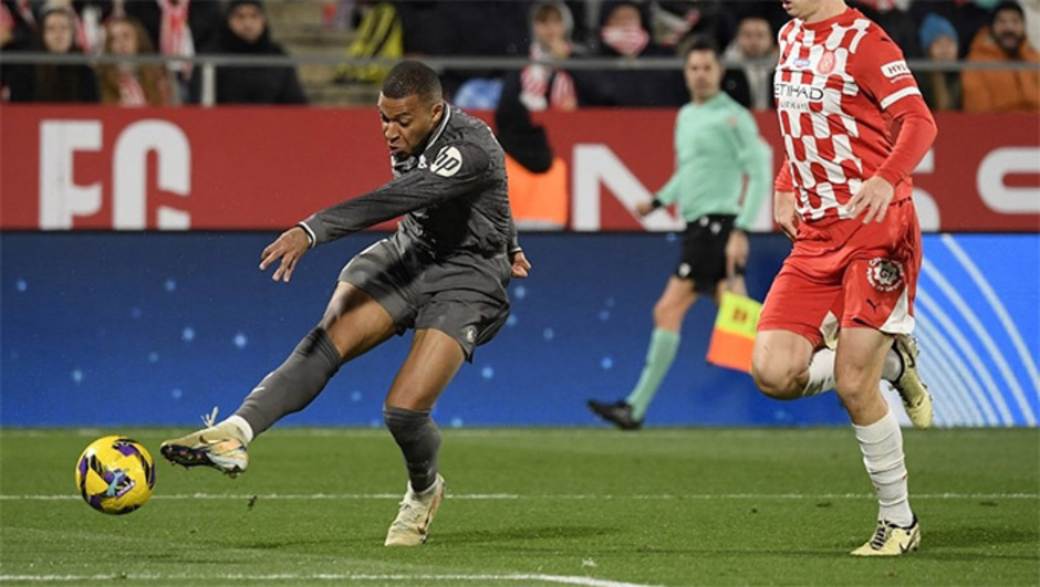 Lẽ ra Mbappe phải nhận thẻ vàng thứ hai ở trận gặp Girona