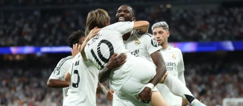 Lời giải cho cuộc khủng hoảng hàng thủ ở Real Madrid