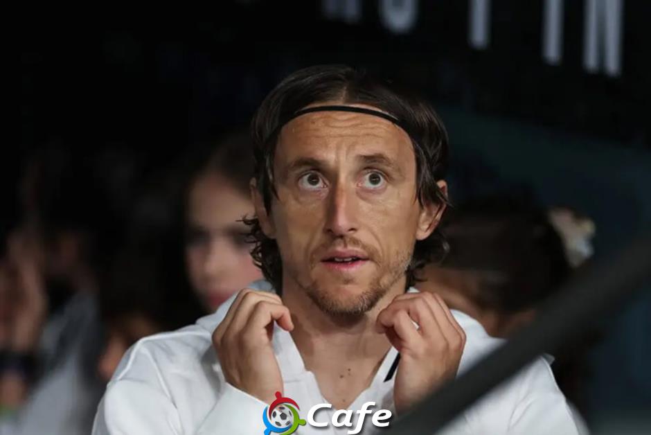 Luka Modric thông báo rời Real Madrid