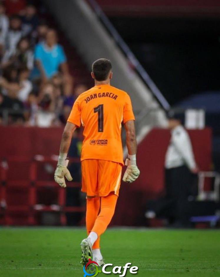 Marc-Andre ter Stegen chơi đểu Barca bằng một con số