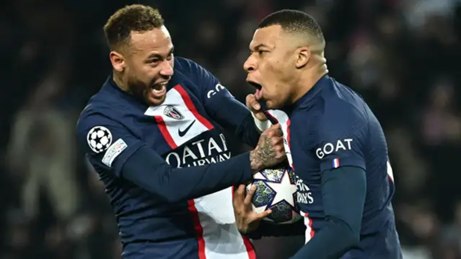 Mbappe đang cố gắng bắt chước Neymar