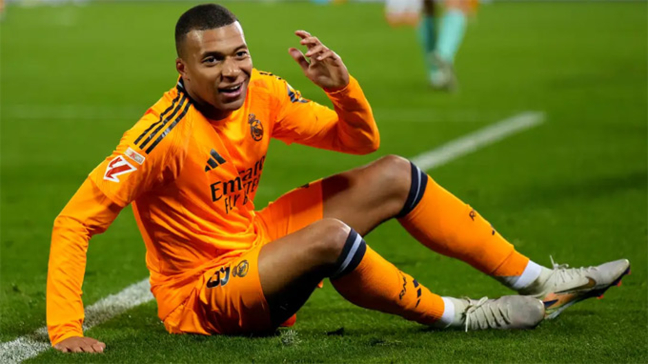 'Mbappe sẽ theo chân Ronaldo trở thành huyền thoại Real'