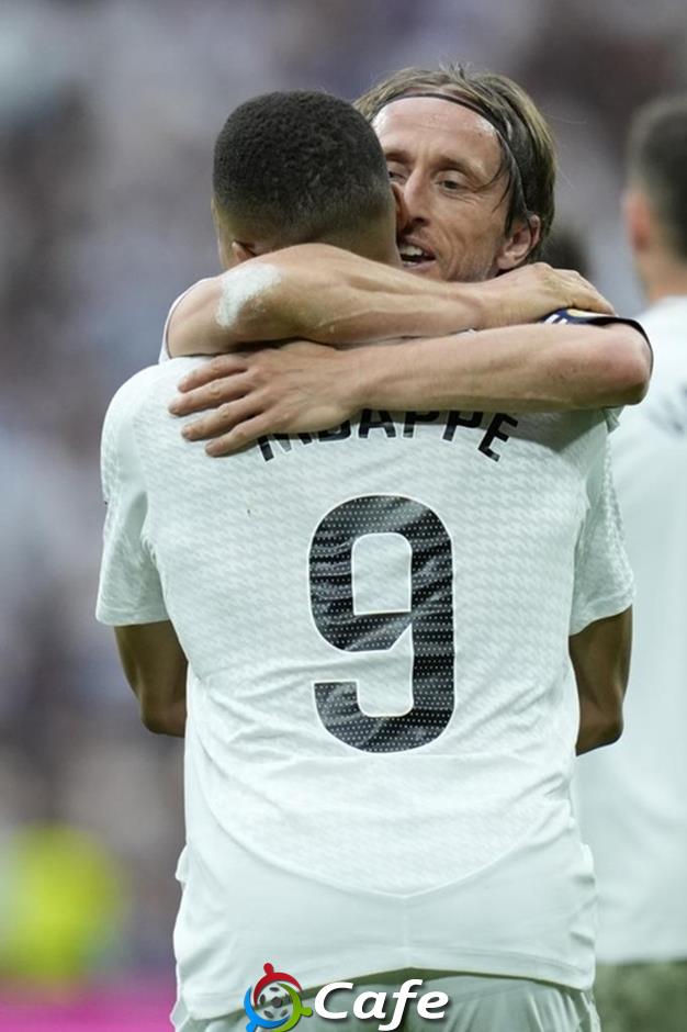 Modric khép lại để Mbappe mở ra