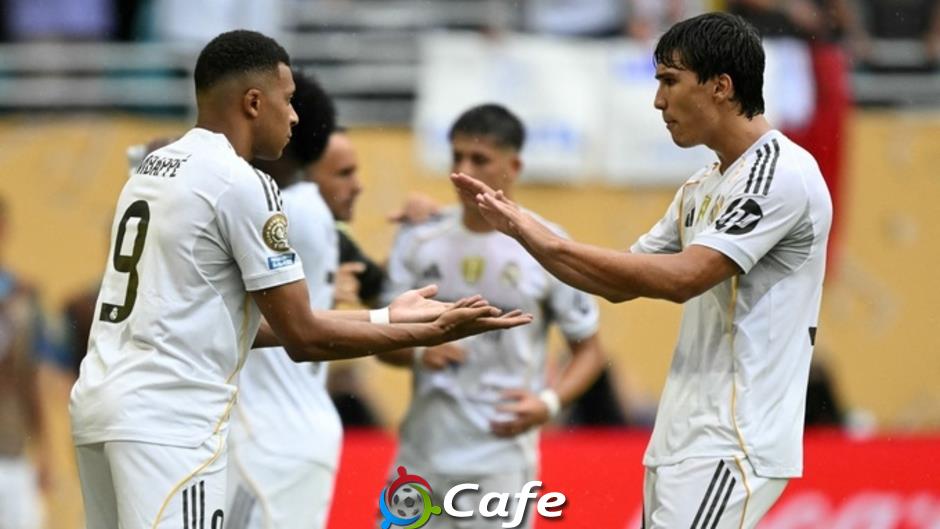 Real Madrid đang vứt xó vua phá lưới FIFA Club World Cup