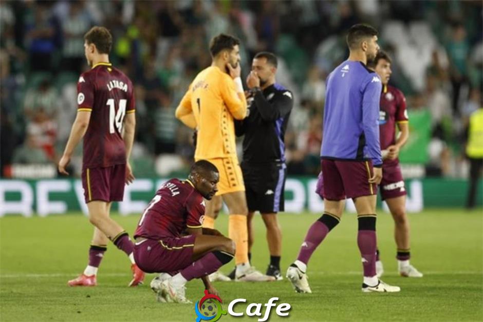 Ronaldo bán Valladolid với giá chỉ 50 triệu euro