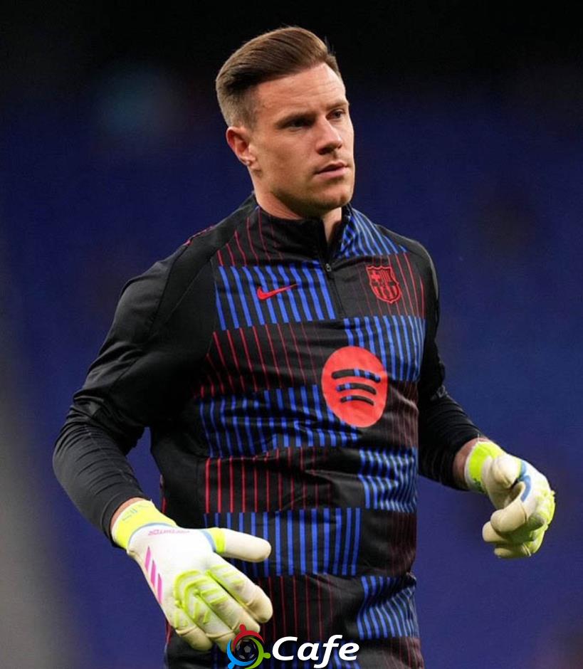 Ter Stegen 'cứu rỗi' Barca