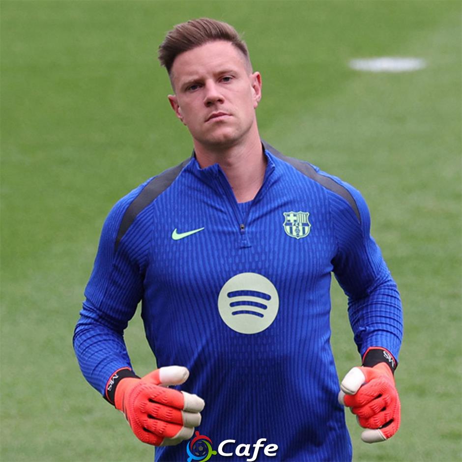 Ter Stegen lần đầu chơi cho Barca sau hơn 7 tháng