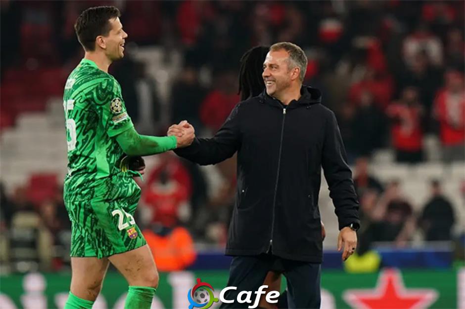 Ter Stegen lần đầu chơi cho Barca sau hơn 7 tháng