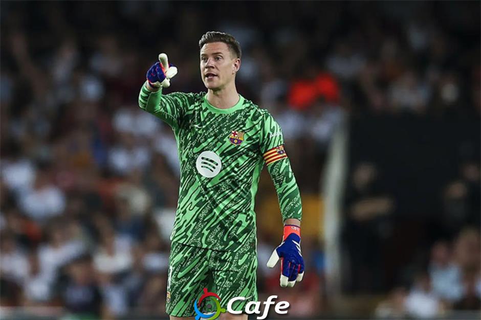 Ter Stegen từ chối rời Barca