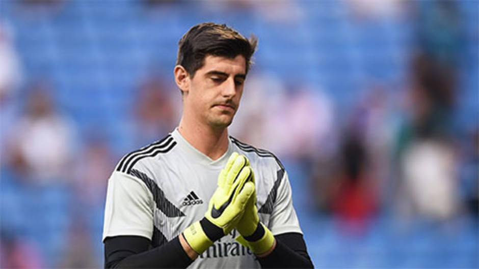 Thibaut Courtois ngồi chơi xơi nước ít nhất 2 trận