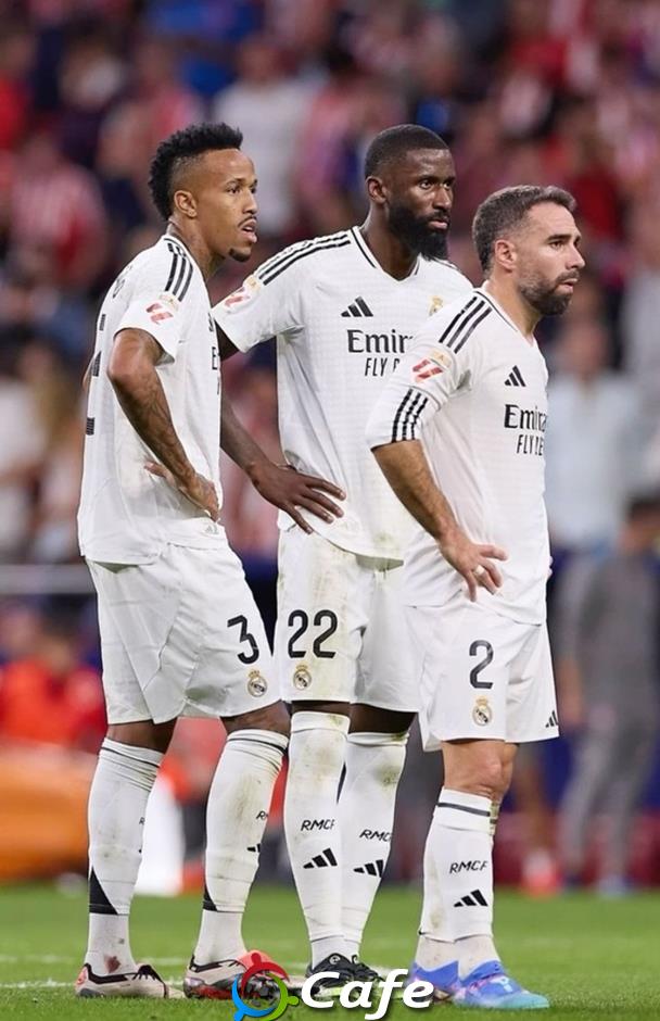 Thủ như Real Madrid, trắng tay cũng đáng!