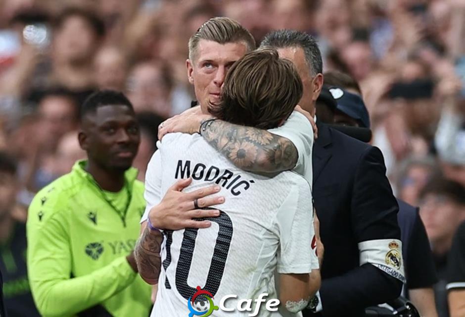 Toni Kroos ngầm chỉ trích Mbappe và Vinicius