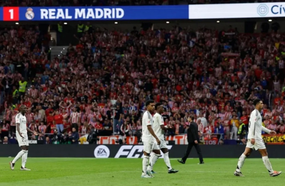 Trận derby Madrid căng thẳng tột độ vì hàng loạt drama