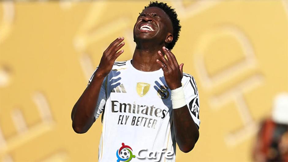 Vinicius chê hợp đồng mới với Real Madrid, bỏ ngỏ khả năng ra đi