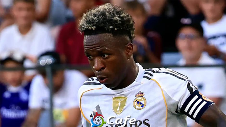 Vinicius chê hợp đồng mới với Real Madrid, bỏ ngỏ khả năng ra đi