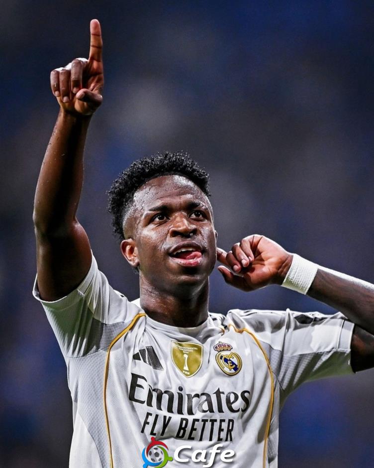 Xabi Alonso thành công khích tướng Vinicius Jr