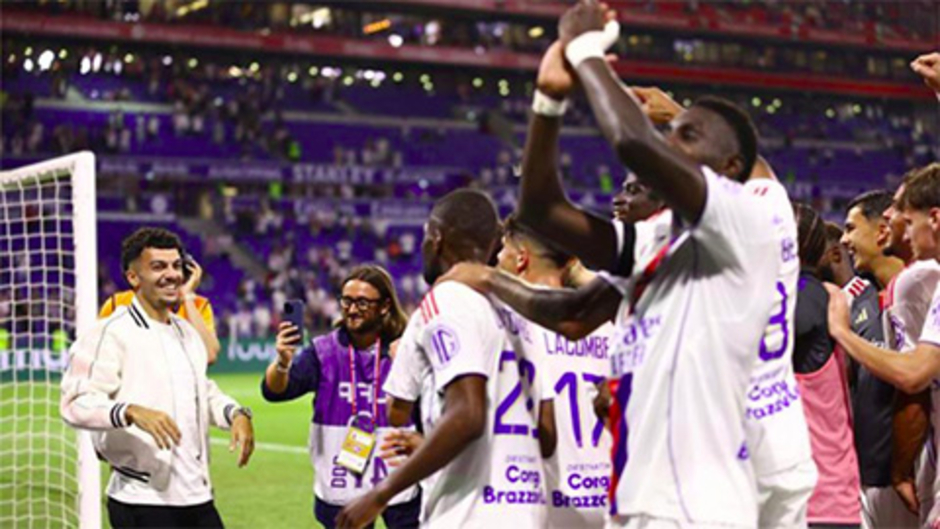 Lyon có đủ sức thách thức PSG?