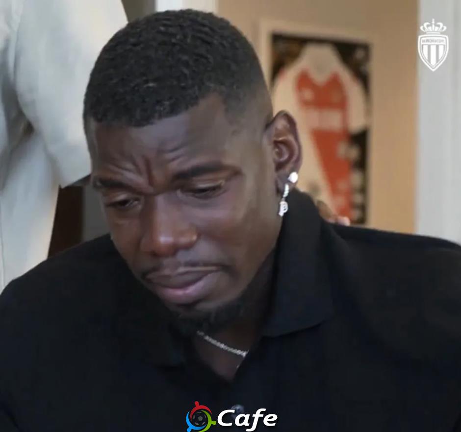 Paul Pogba òa khóc khi được trở lại đá bóng