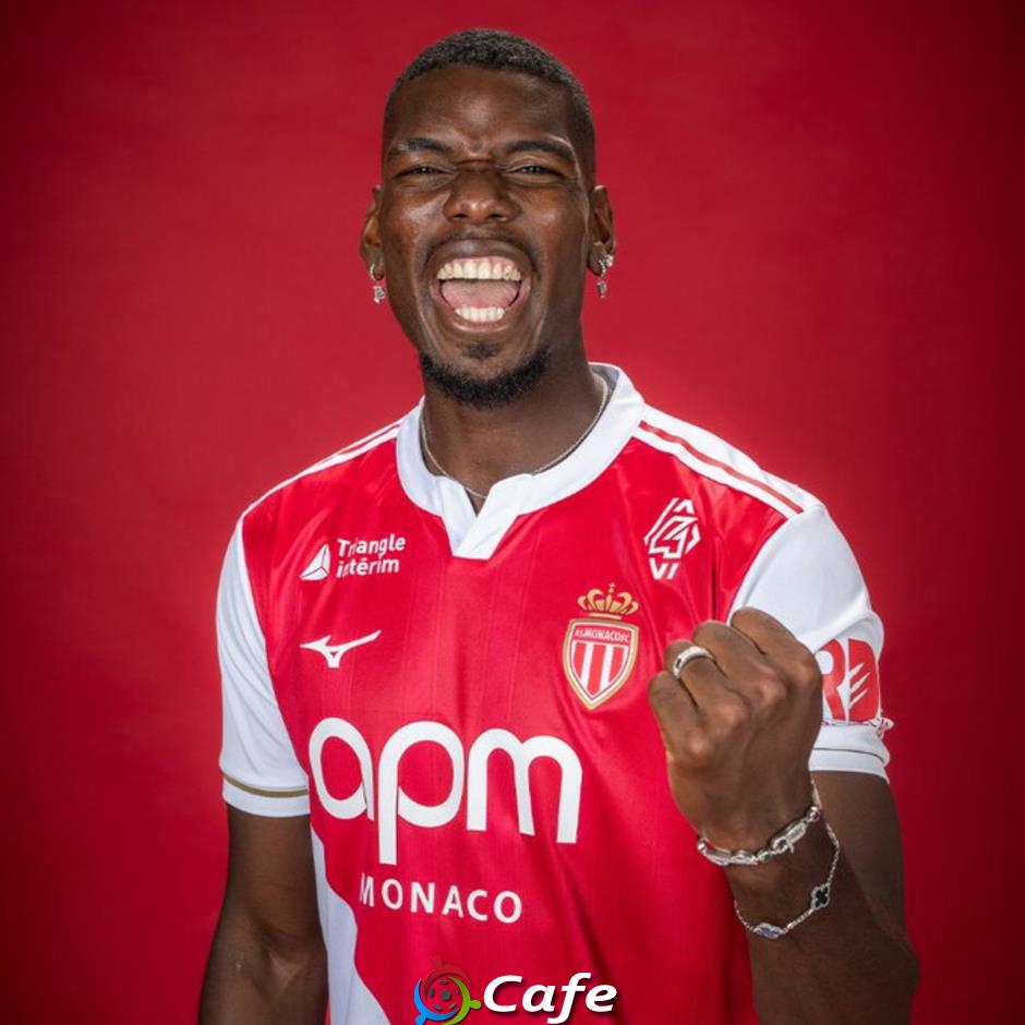 Paul Pogba òa khóc khi được trở lại đá bóng