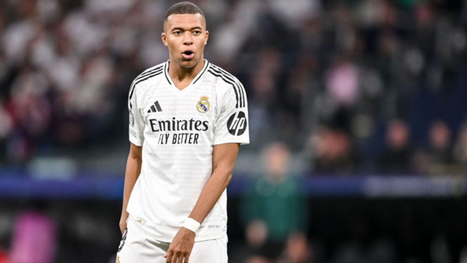 PSG có thể trả giá đắt vì món nợ với Mbappe