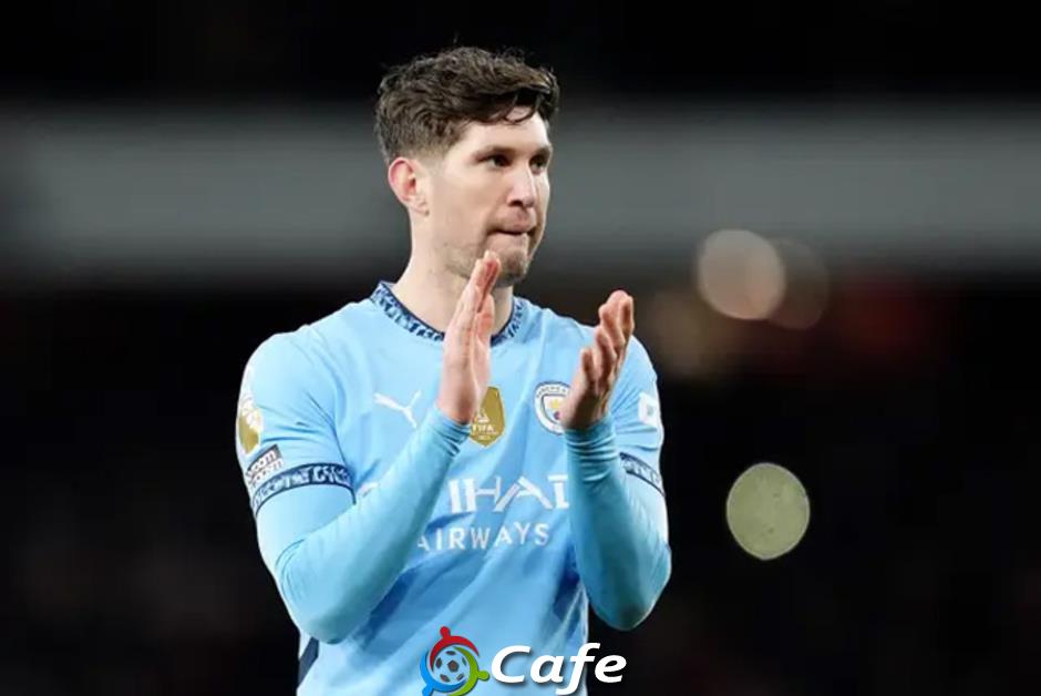 3 vấn đề Man City cần giải quyết trước đại chiến với MU