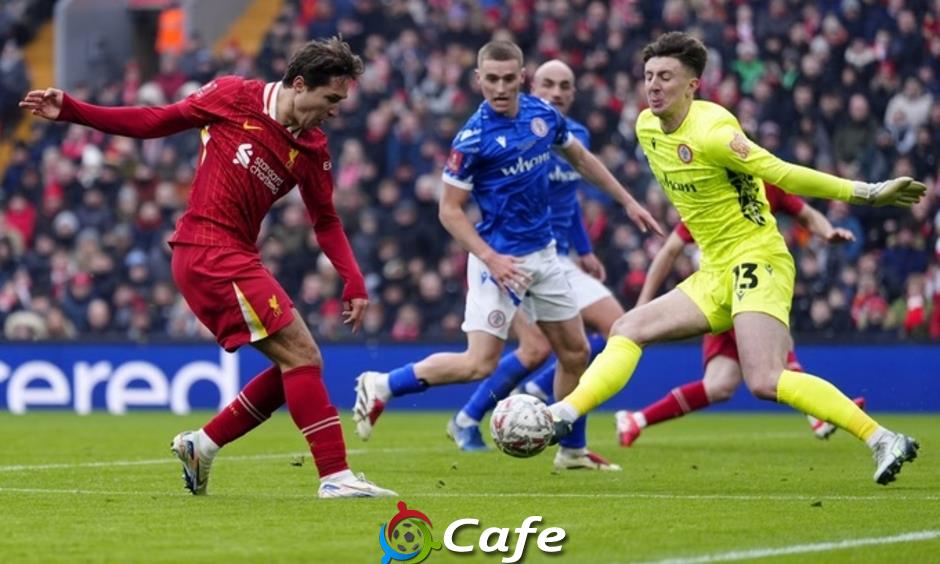 8 phút vạch trần bộ mặt của nhà vô địch Liverpool