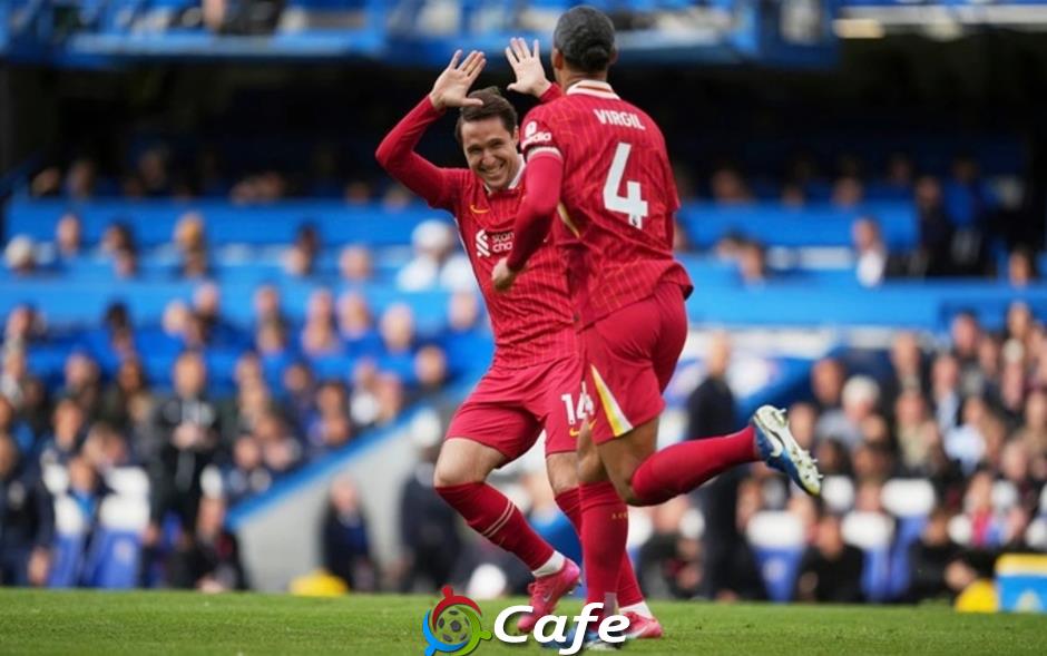 8 phút vạch trần bộ mặt của nhà vô địch Liverpool