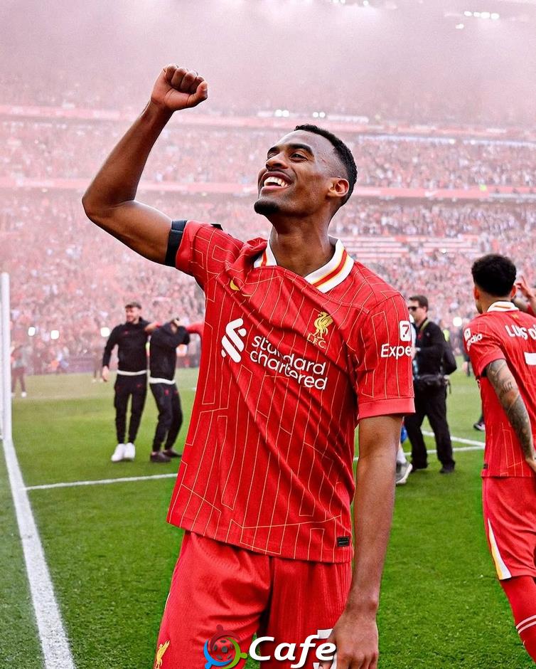 Ai sẽ giúp Liverpool vượt qua cú sốc mới nhất?