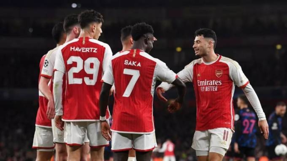 Arsenal có tiền đạo hay không?