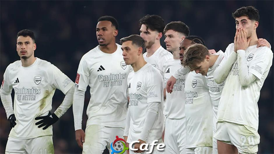 Arsenal nhận án phạt