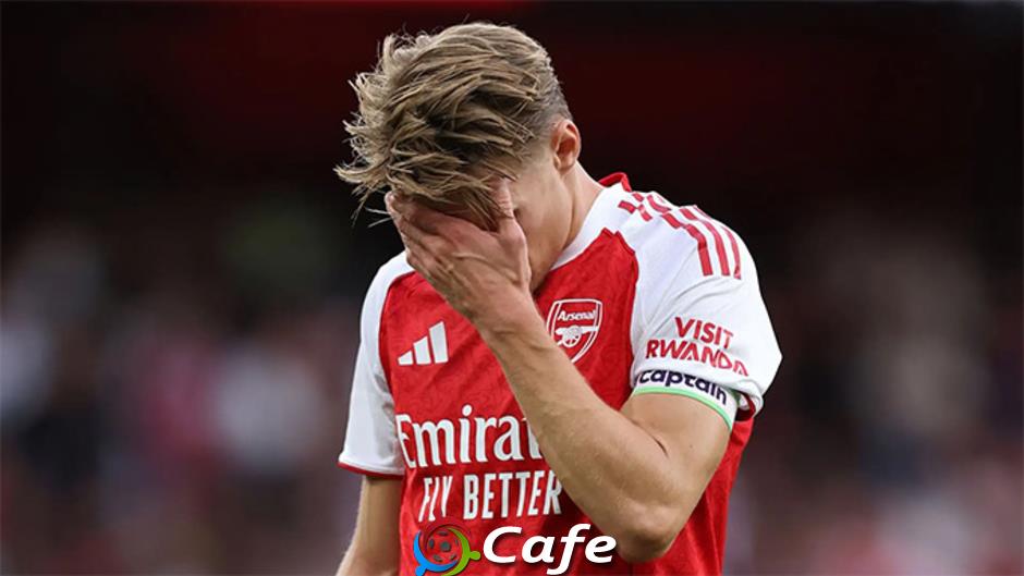 Arsenal trả giá đắt cho chiến thắng trước Leeds United