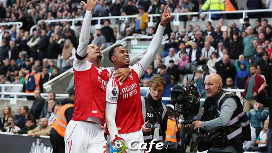 Arteta phấn khích trước màn ngược dòng kịch tính của Arsenal