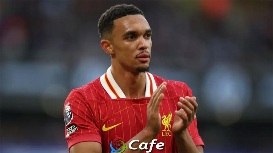 Bài toán 10 năm Alexander-Arnold không dễ giải với Liverpool