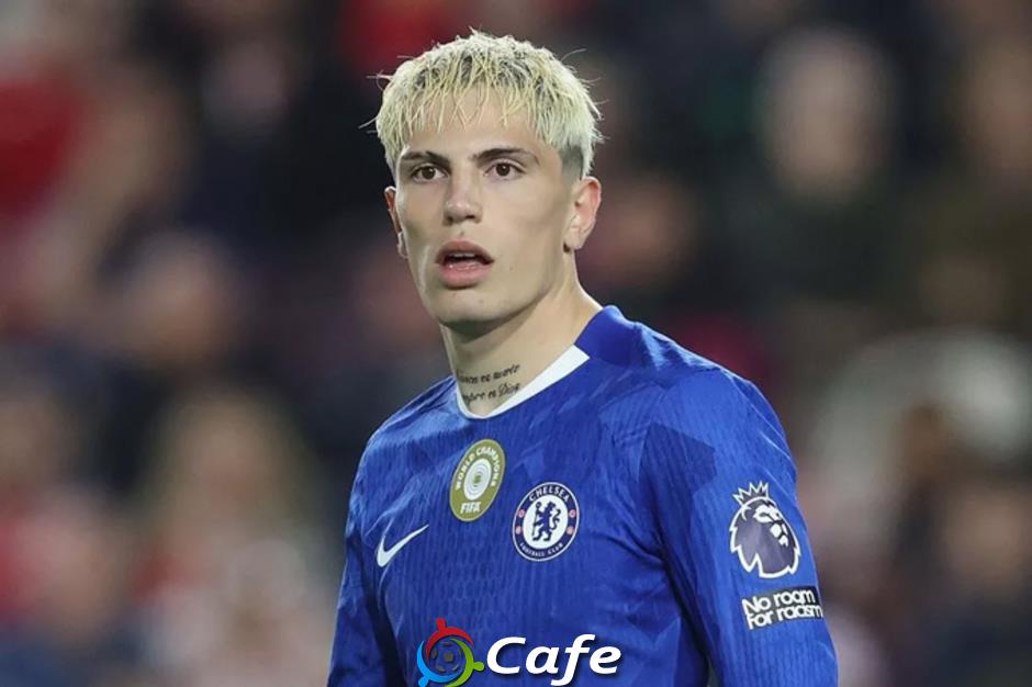 Bầu không khí thù địch đang chờ sẵn Garnacho tại Old Trafford