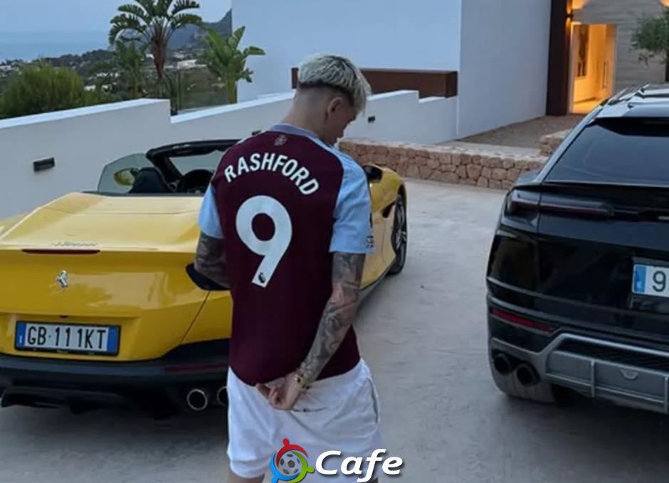 Bầu không khí thù địch đang chờ sẵn Garnacho tại Old Trafford